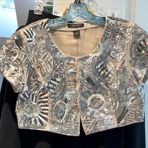 WhiteHouse BlackMarket small bolero short cap sleeve jacket silver